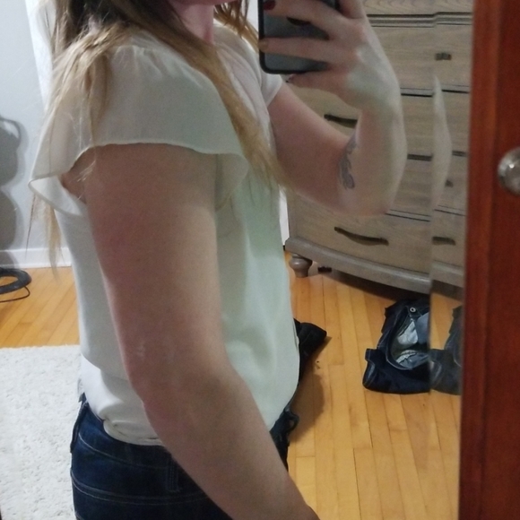 White Blouse - Picture 2 of 4